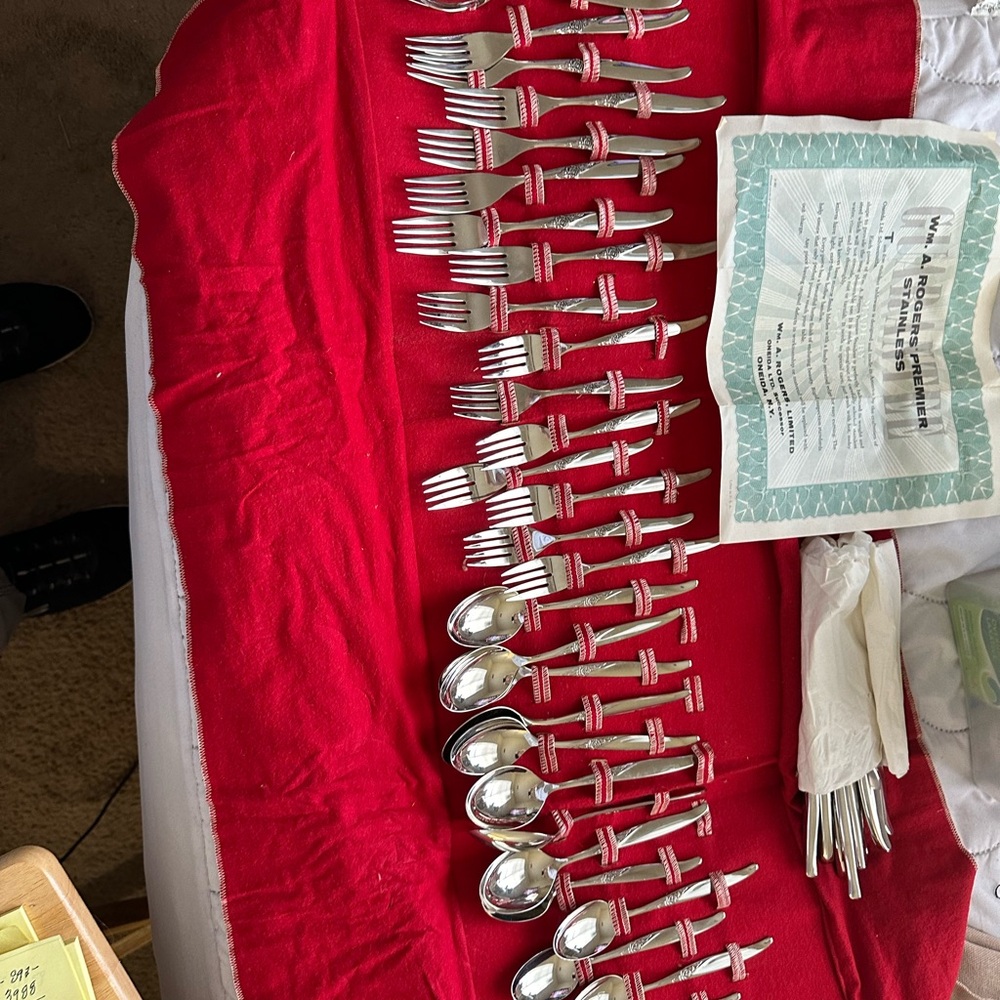 Elegant Silver Cutlery Set